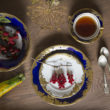 Fryderyka-aranzacja_02_kobalt_zloto Kultowa porcelana ma już 80 lat! Fryderyka – ponadczasowy urok i elegancja